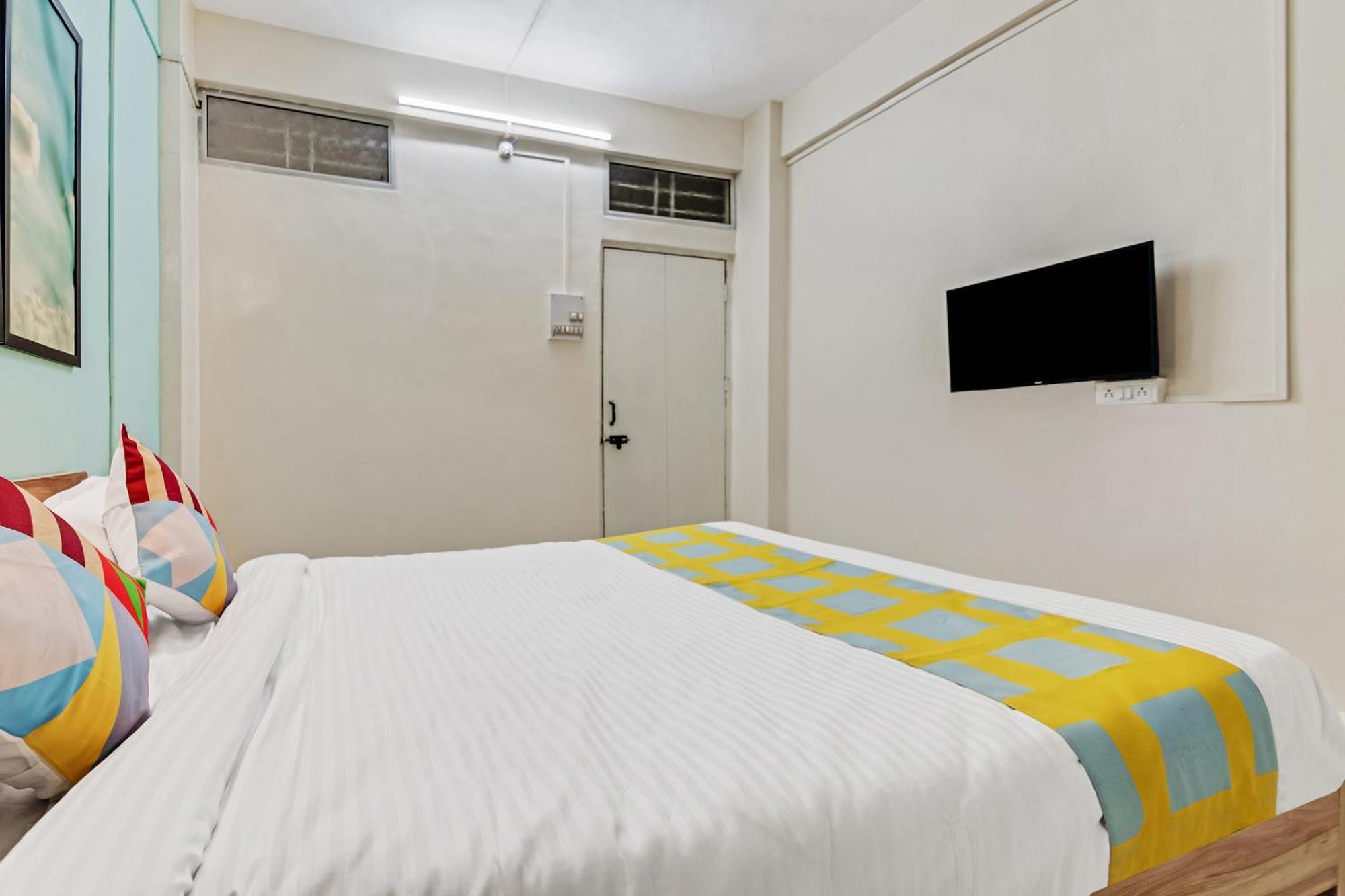 Super Hotel O Saraswati Niwas Vadgaon Budruk Pune Exterior foto